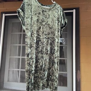 Velvet midi t-shirt dress